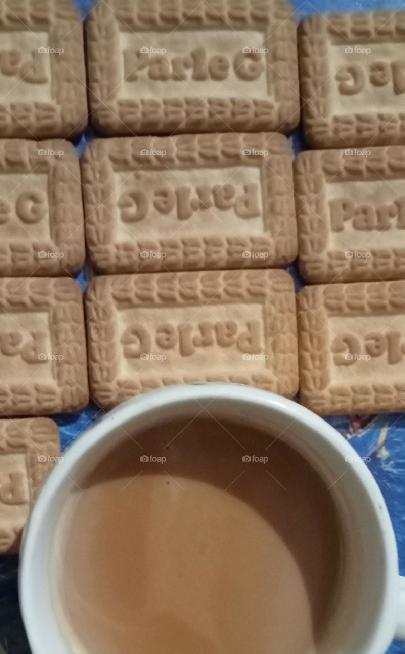 Rectangle shape Parle G  biscuit popular for tea 🍵☕ snack 😋 🥨