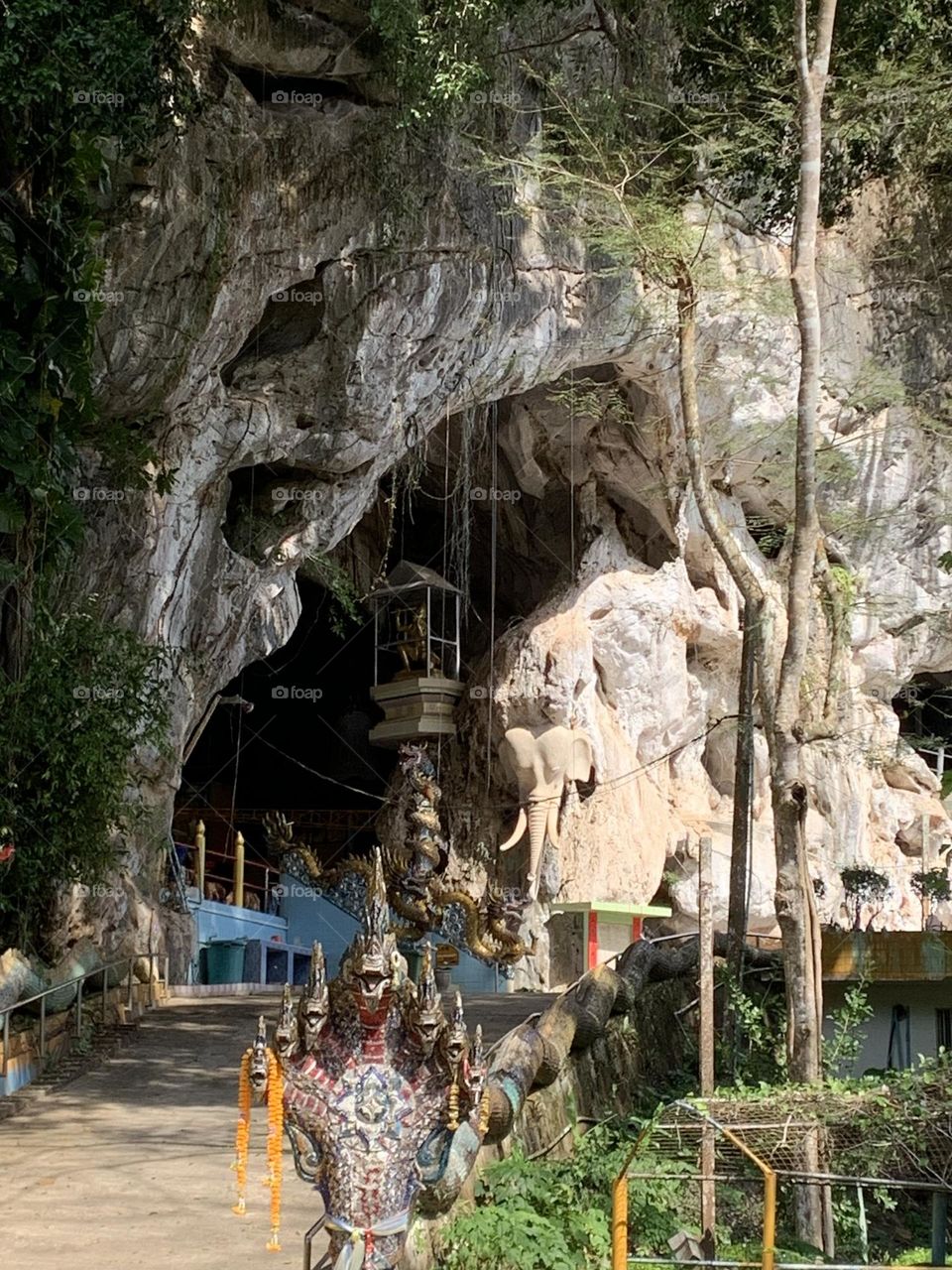 Khao Rup Chang Temple 