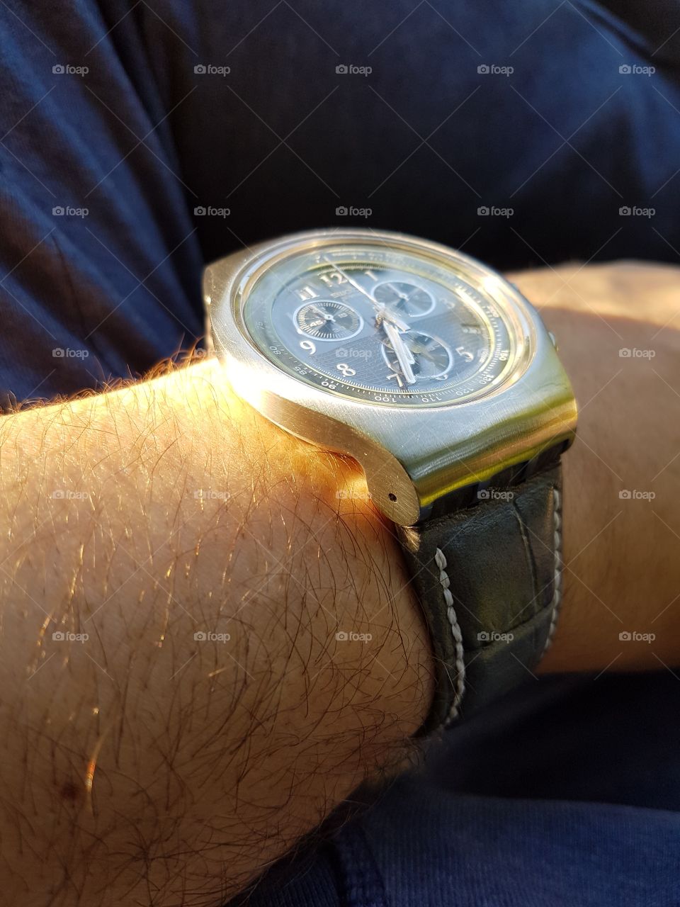 mans elegant watch