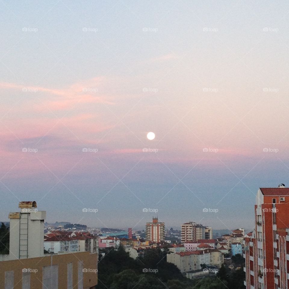 When early in the morning the moon is clearly seen and dominates the sky