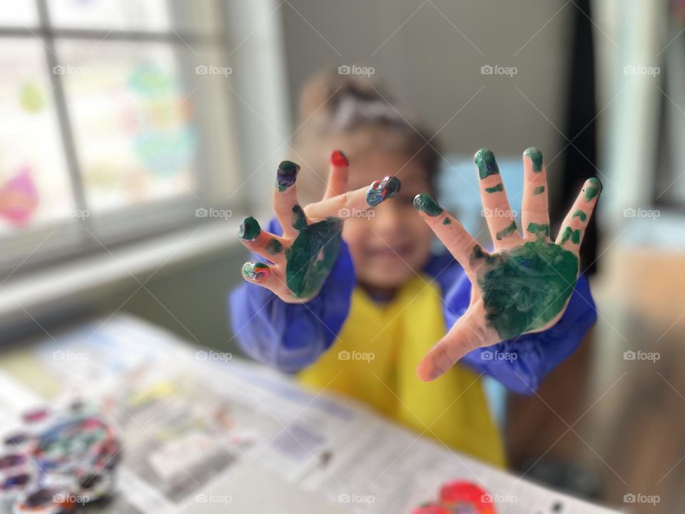 Child finger painting, making art at home, crafts with children, toddler girl painting, dirty toddler hands, kids getting dirty