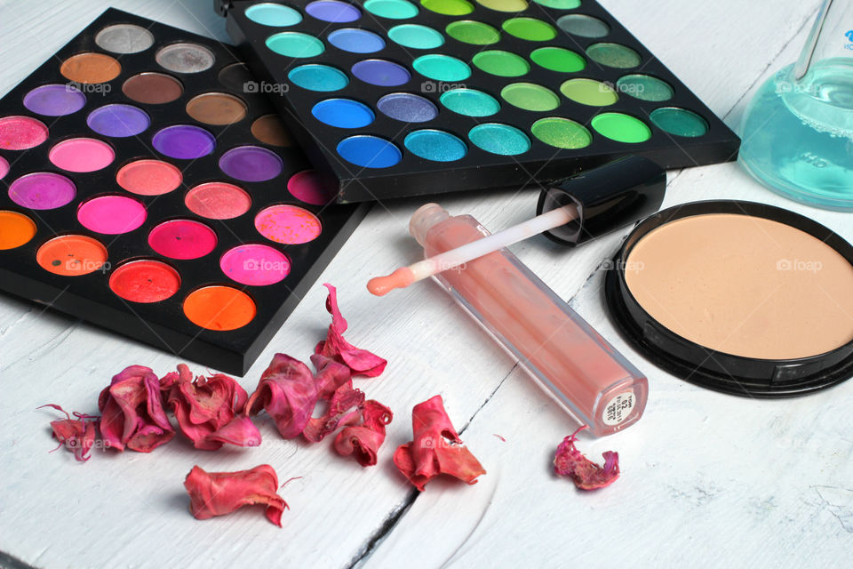 Cosmetics, makeup, ink, foundation, powder, blush, lipstick, personal care, perfume, beauty salon, female beauty, paint, palette, palette of shadows, palette for eyes, flower petals