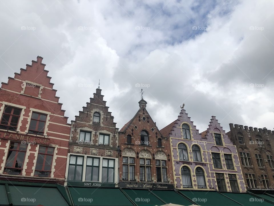 Bruges houses