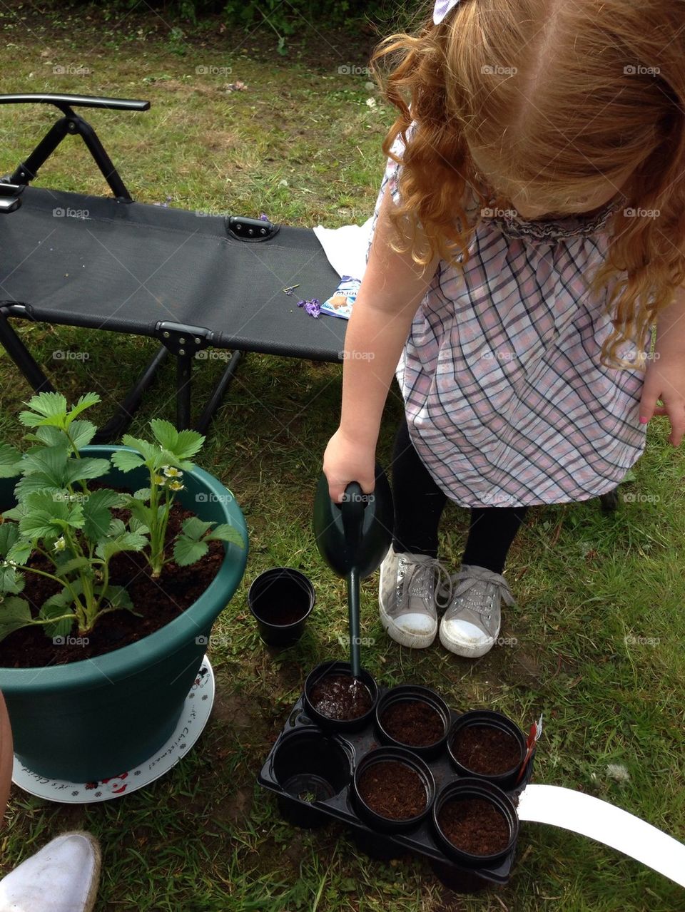 Kids gardening 