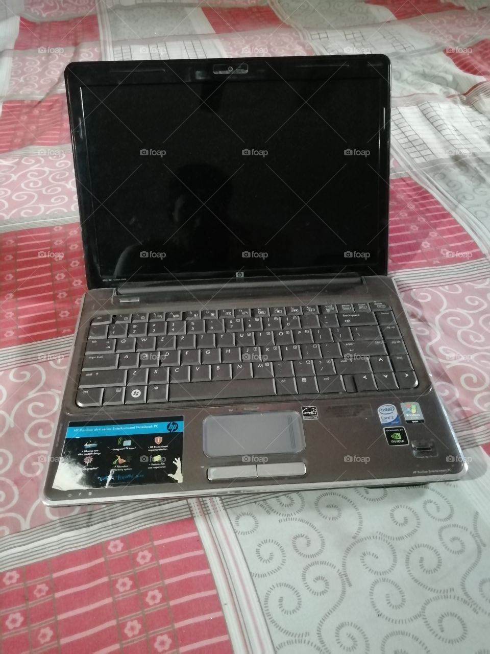 Hp laptop, beautiful laptop pic, screen touch laptop of Hp,