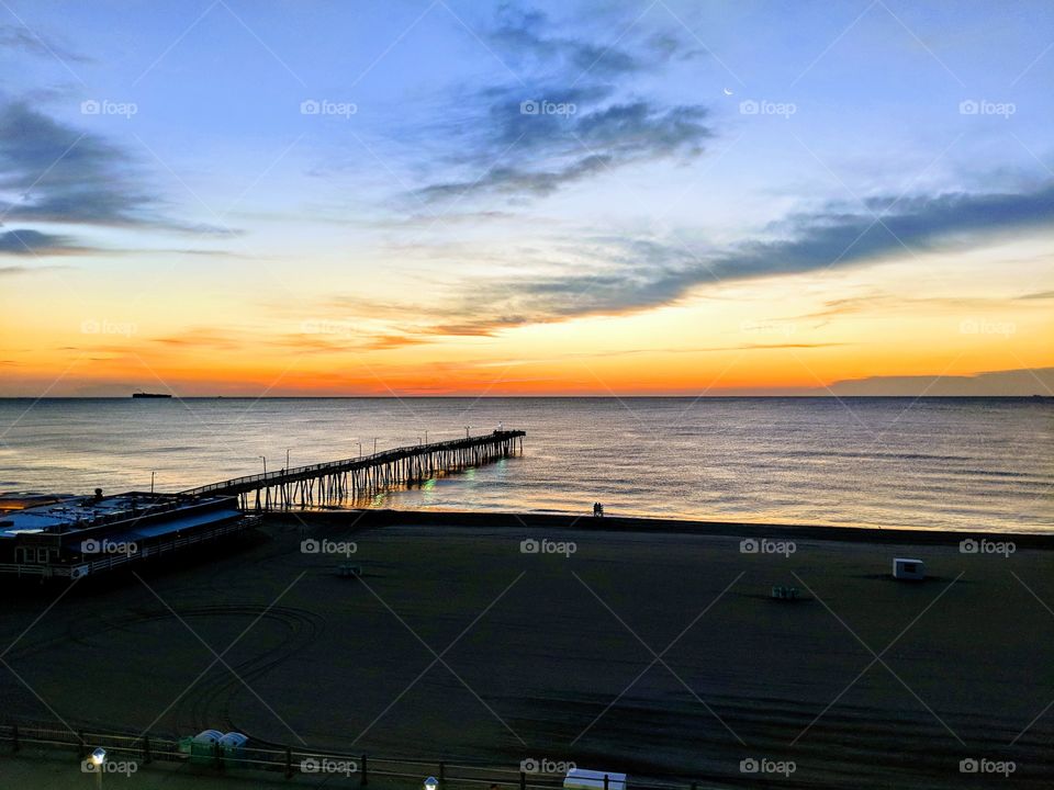 Dawn on the Pier