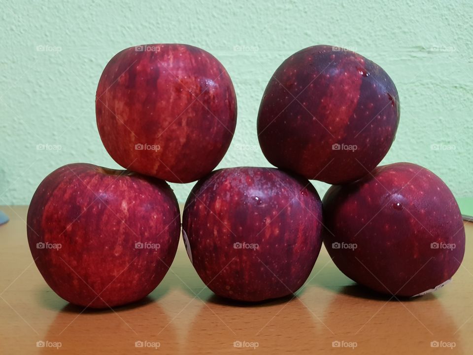 Apples