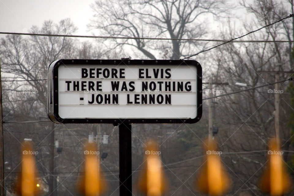 SIGN AT ELVIS PRESLEY BOULEVARD