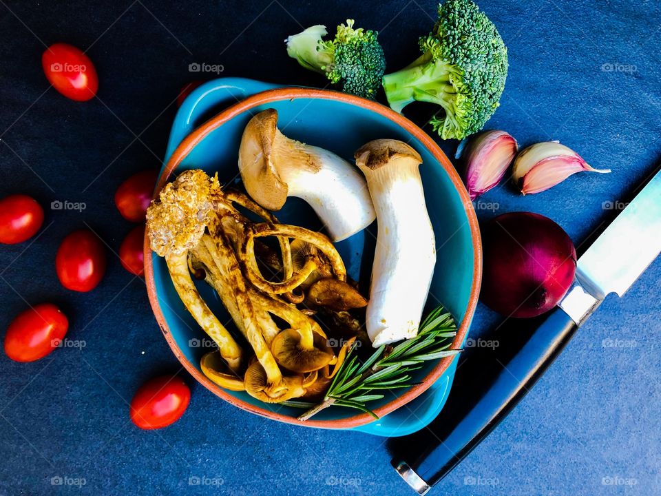 Health  mushroom broccoli cherry tomaat garlic fresh food bon appetit eet smakelijk cooking diner