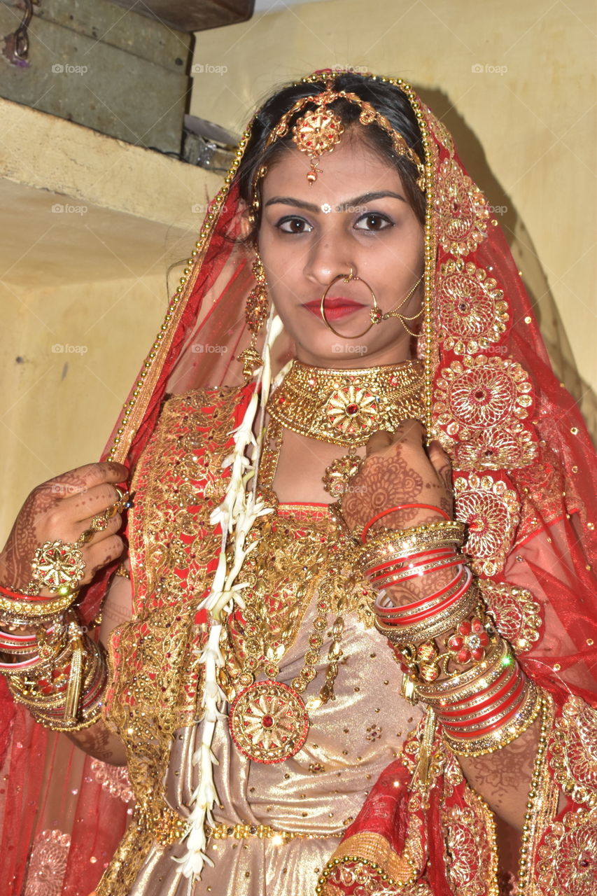 dulhan pic ( दुल्हन पिक)
cameraman Mukesh kumar
cemaraman Mukesh kumar
