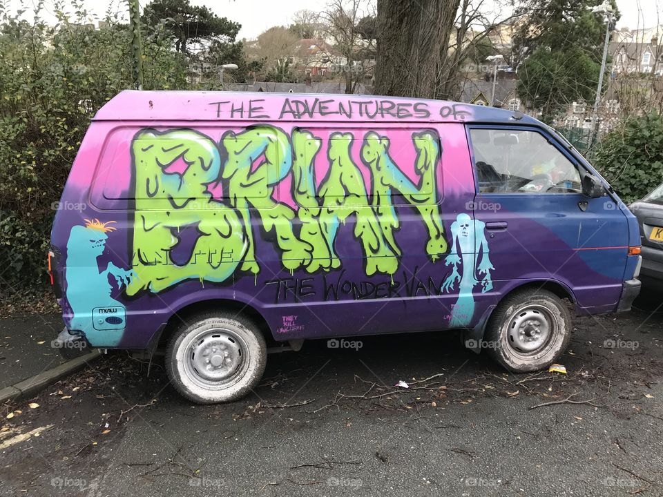 Spotted this van and thought it was more than quirky enough for my site.