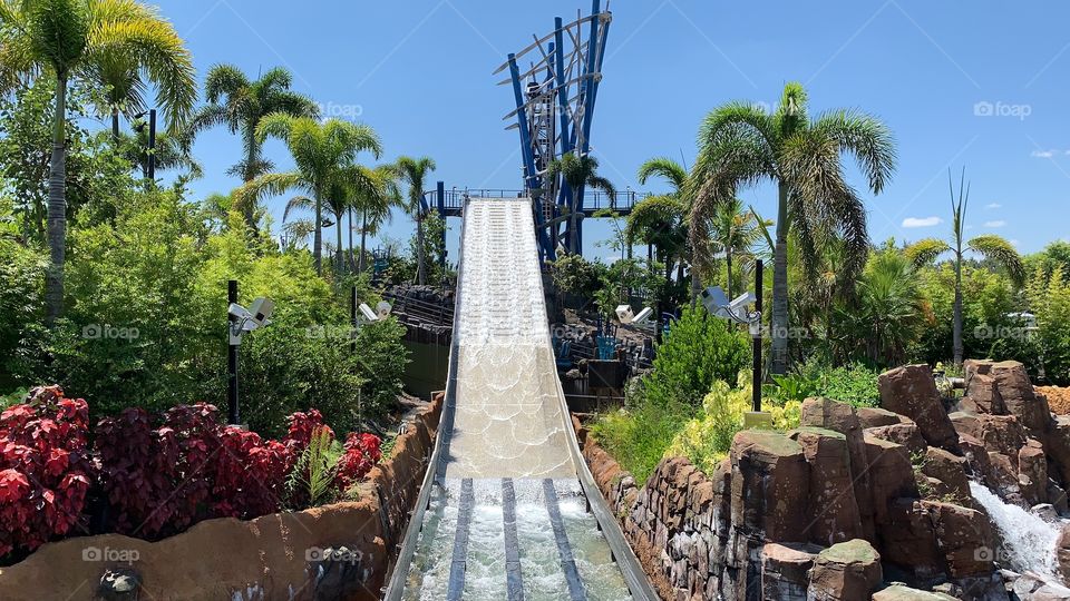 #SeaWorldVlogger I visit SeaWorld Orlando every day. This summer fun slide is name Infinity Falls! Today marks #day17 for SeaWorld and #day168 for Walt Disney World! Today’s date is 09-17-19!