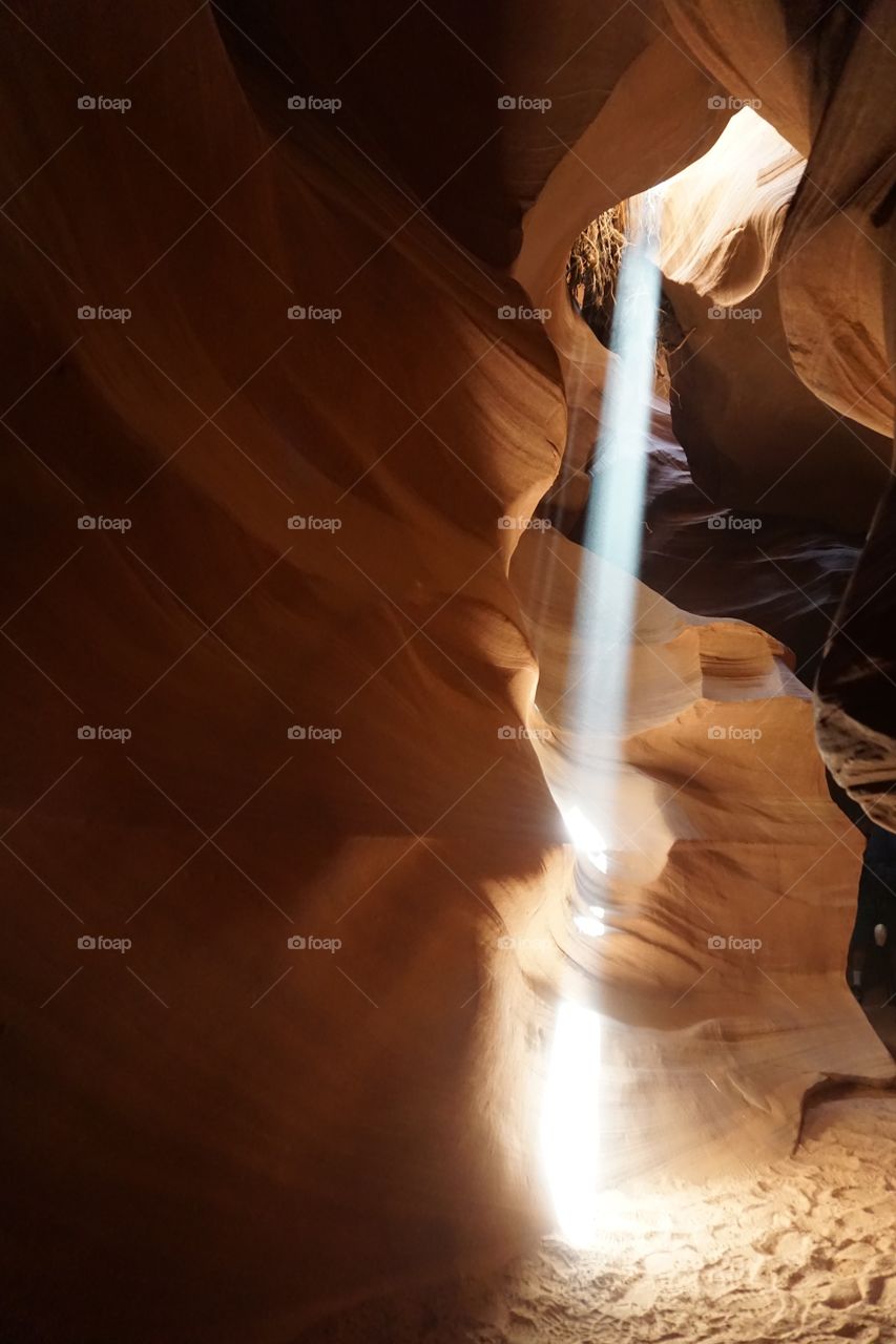 Light beam through upper antelope