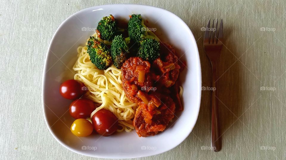 Spaghetti with meatballs