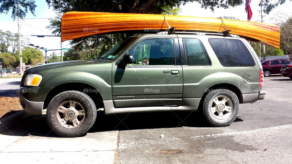 Canoe on car