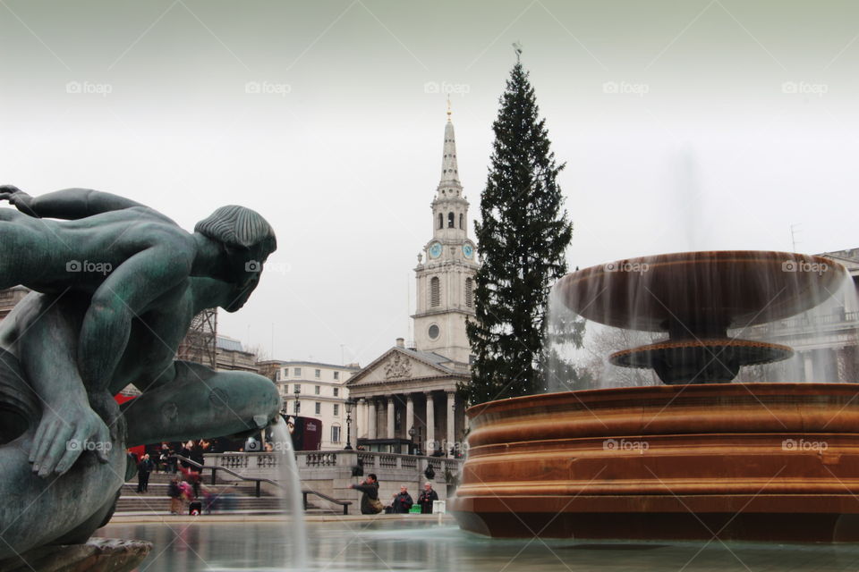 London Trafalgar Square statue and Fountain