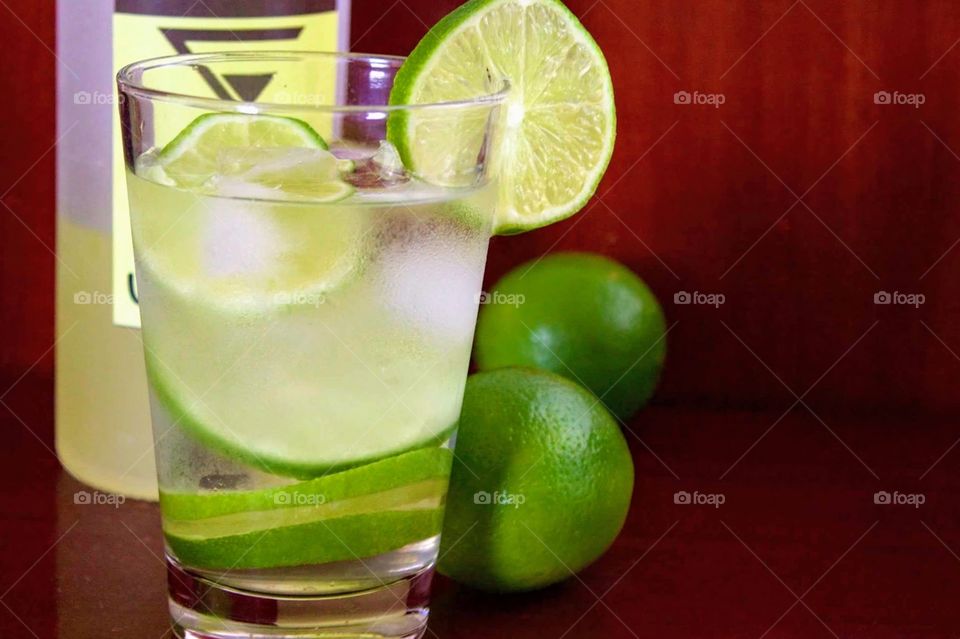 Delicious lemon caipirinha