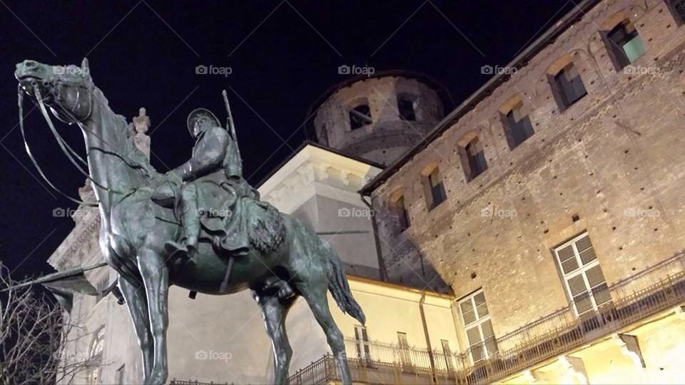 Squarcio palazzo reale