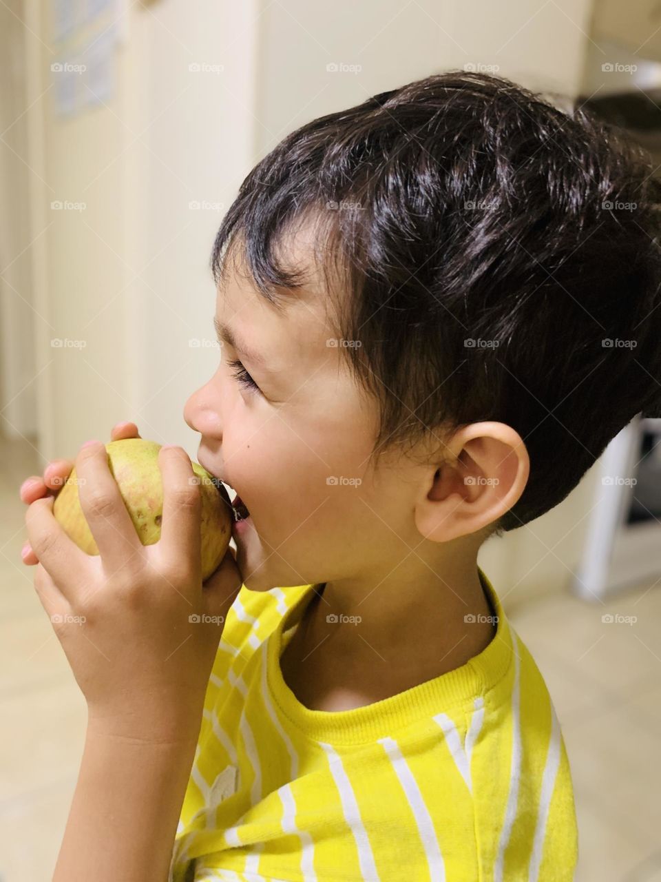 “A word fitly spoken Is like apples of gold in pictures of silver.”
‭‭Proverbs‬ ‭25:11‬ ‭KJV‬‬