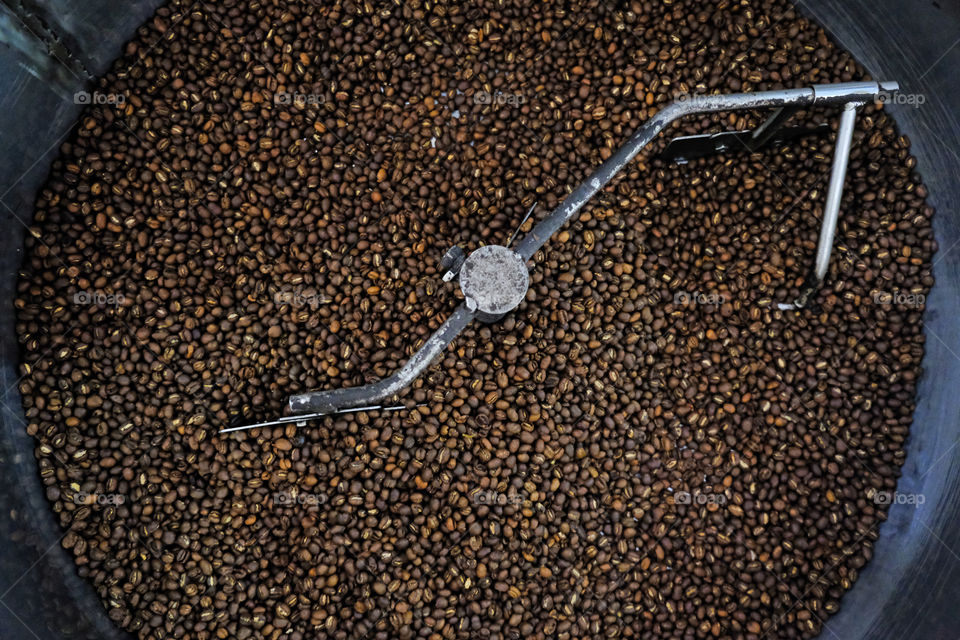 Roasted coffee beans