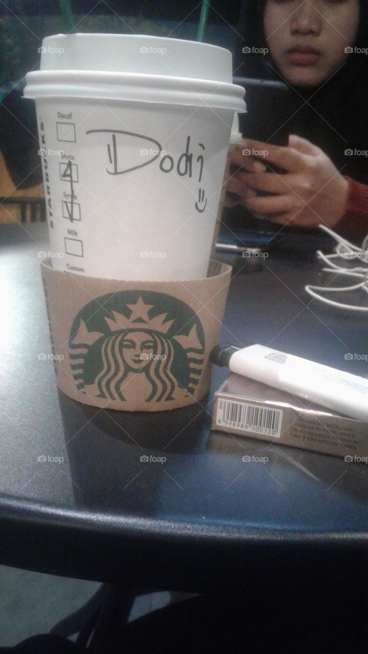 enjoying coffee with sister

￼