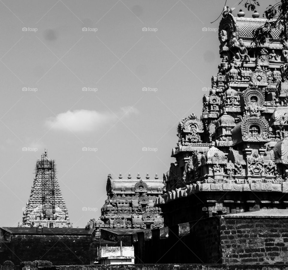 World's most tough construction..  Before 1000 years builted by rajarajachozan #tanjorebigtemple