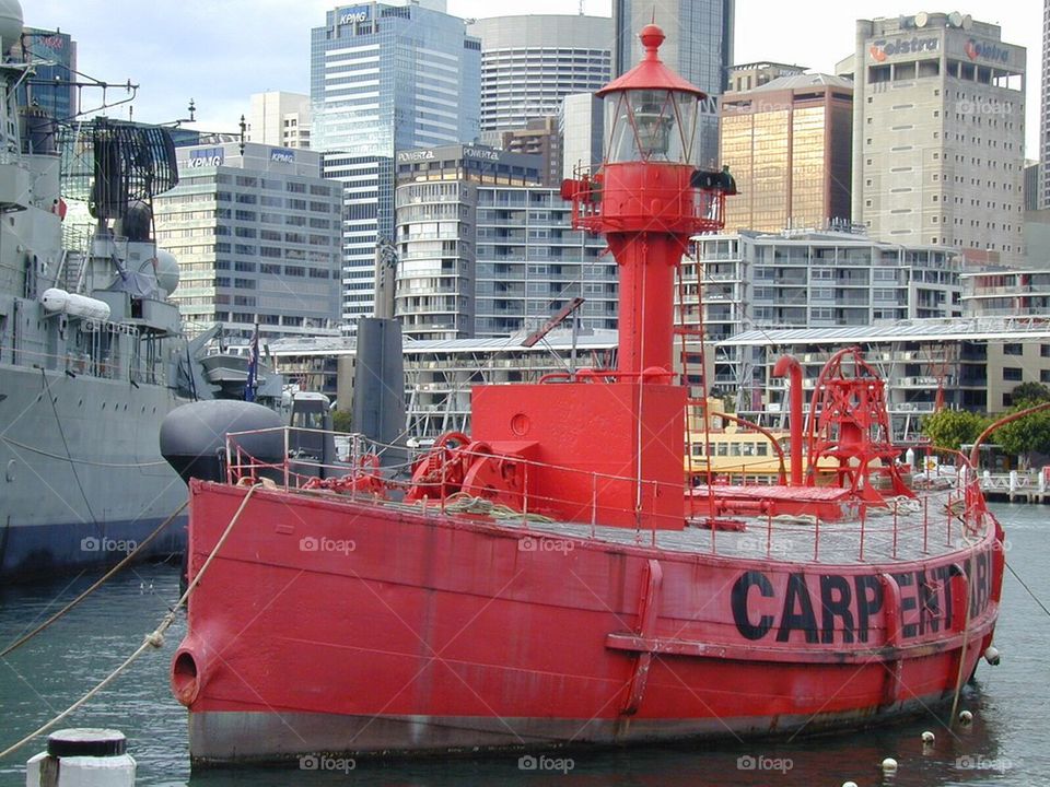 SYDNEY, AUSTRALIA THE SYDNEY HARBOUR MARITIME SHIPS