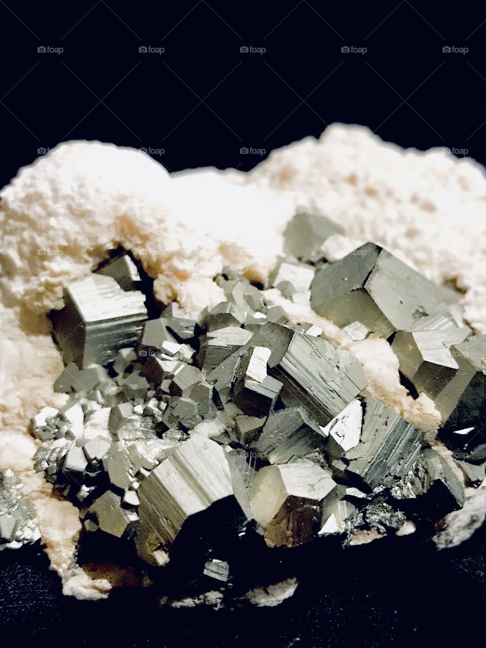 Magano calcite and pyrite