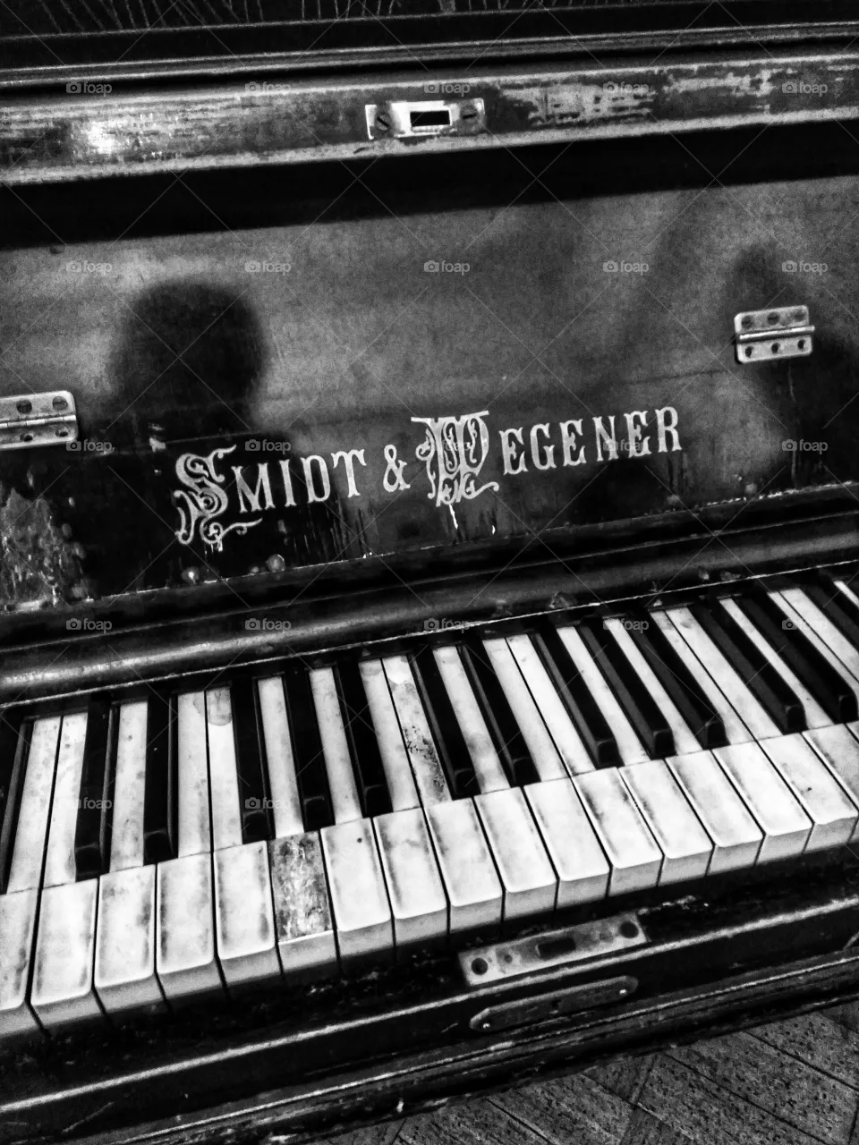 Old piano