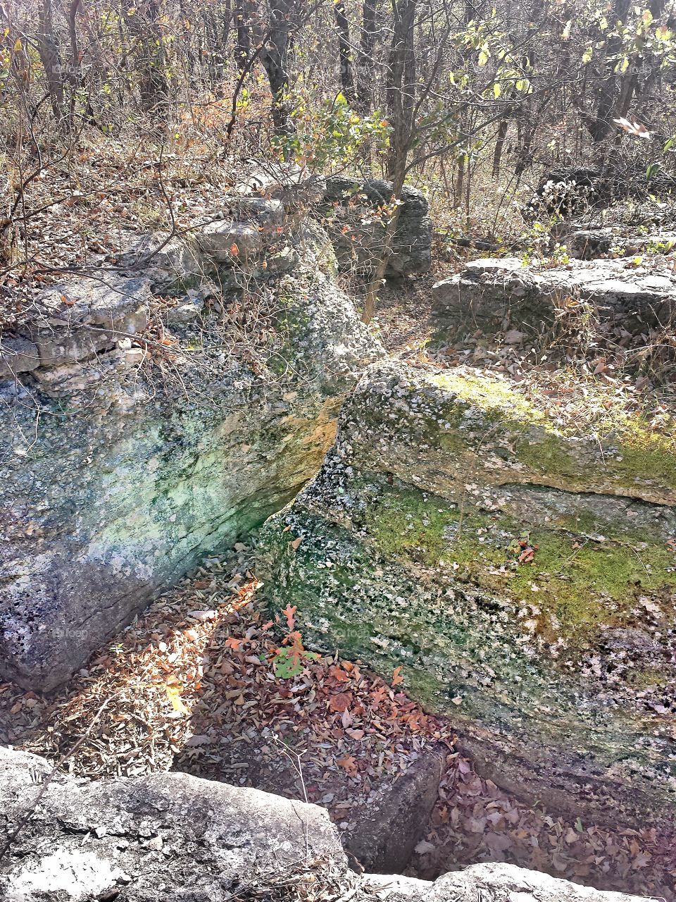 sedimentary rock wall labyrinth