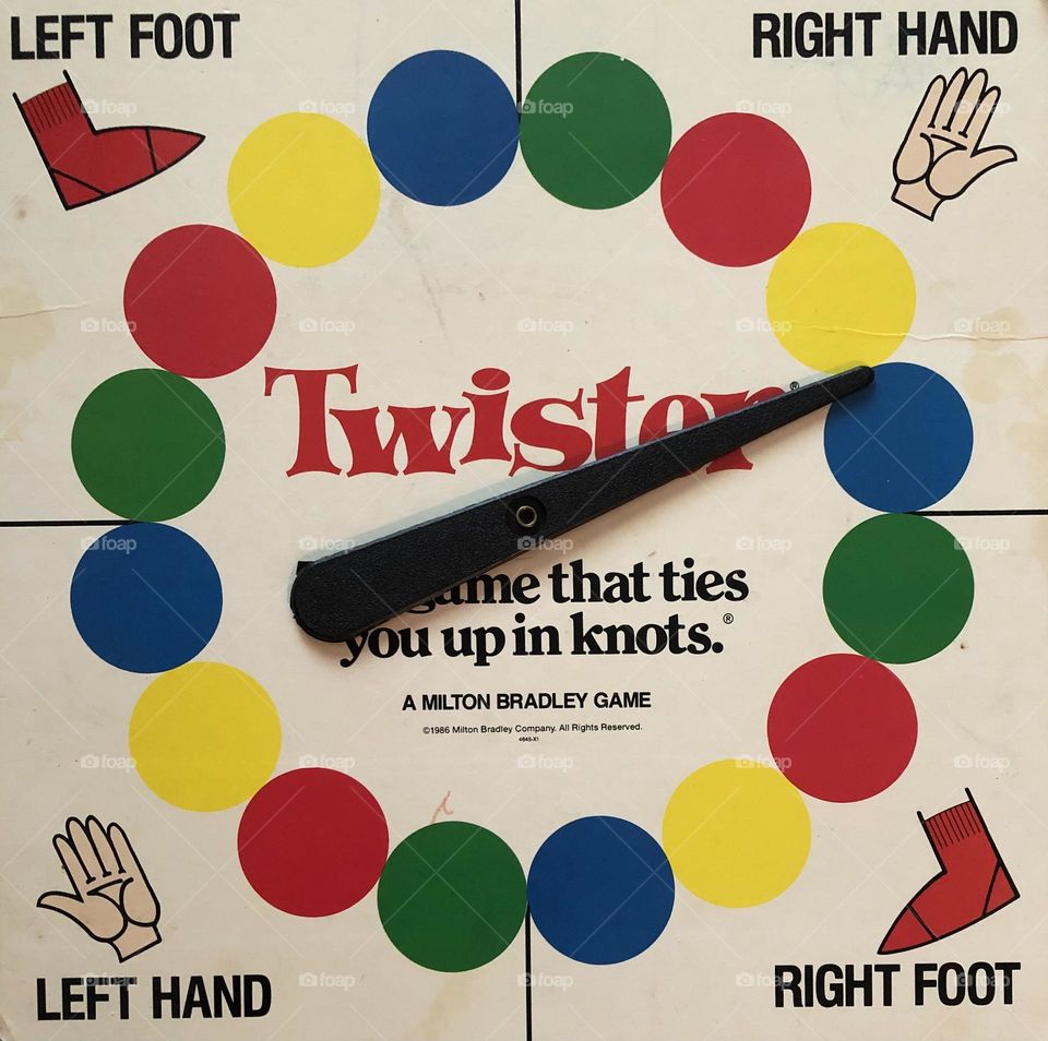 Circle placeholders on twister board game