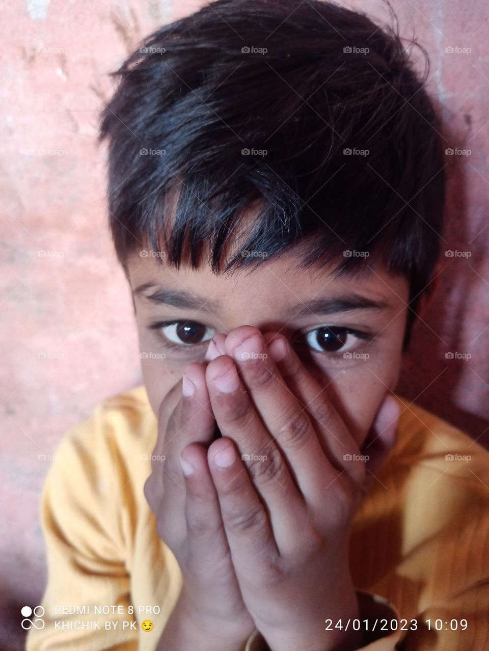 let's help to hide me.