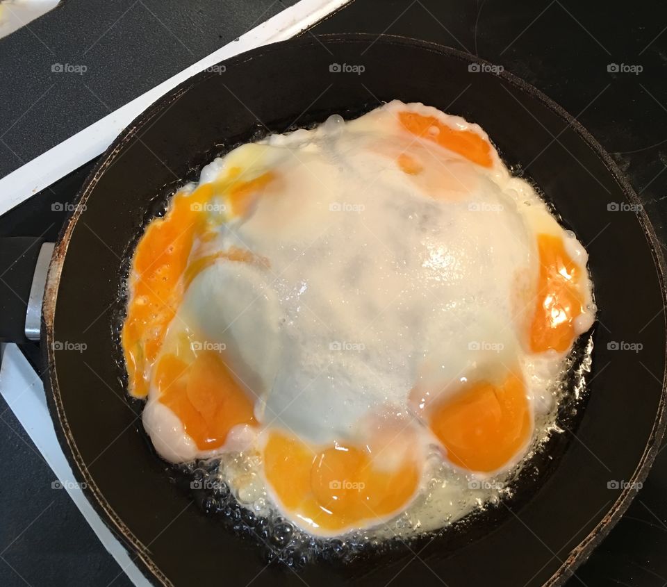A funny thing happened to my eggs this morning 