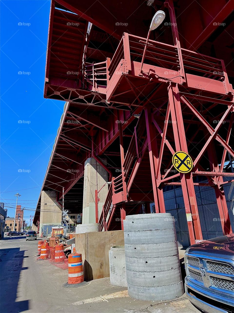 This is the “Pulaski Bridge” at “Newtown Creek” in LIC, Queens with its expressionistic red metal support structure that reminds of the German “Bauhaus” design and architecture school of the 1930s. 2024. Hypnotic Productions