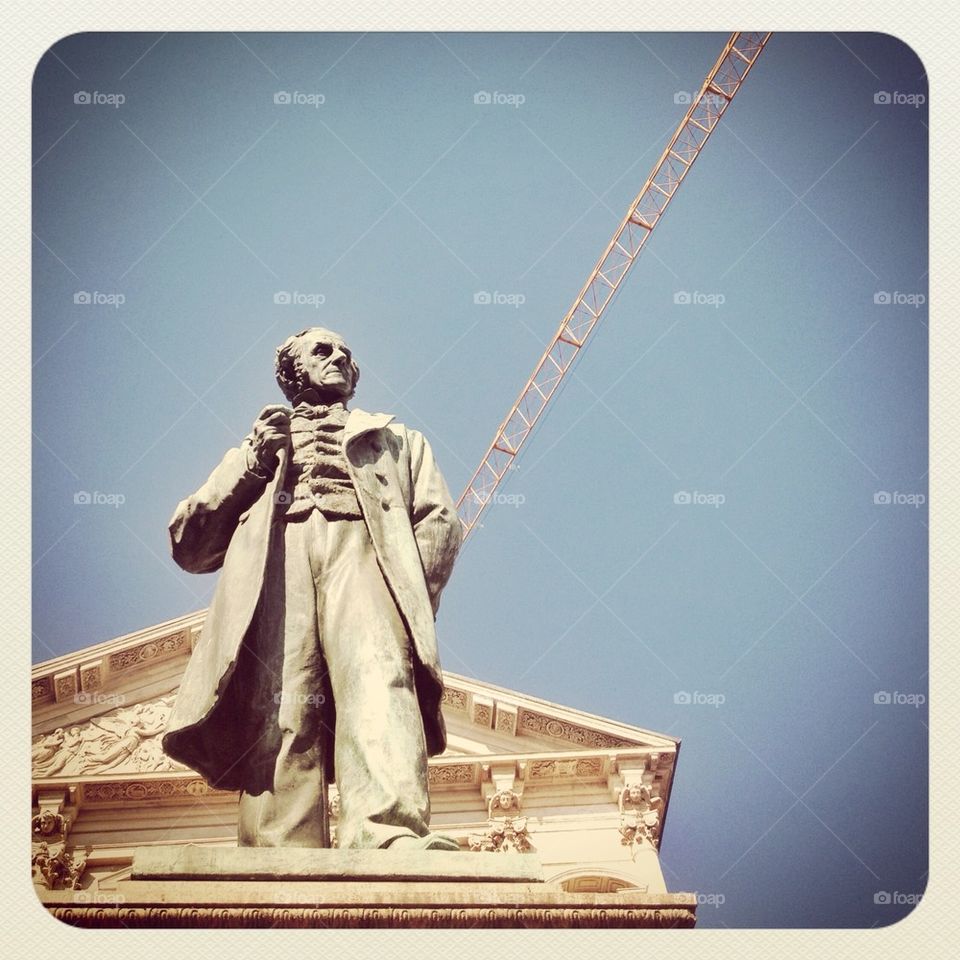 Alessandro Manzoni's statue