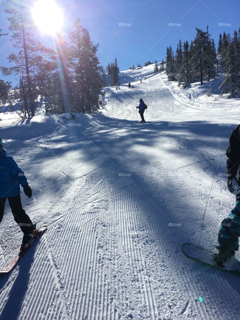 Snowboarding and slalom