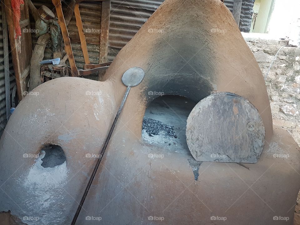 Traditional oven