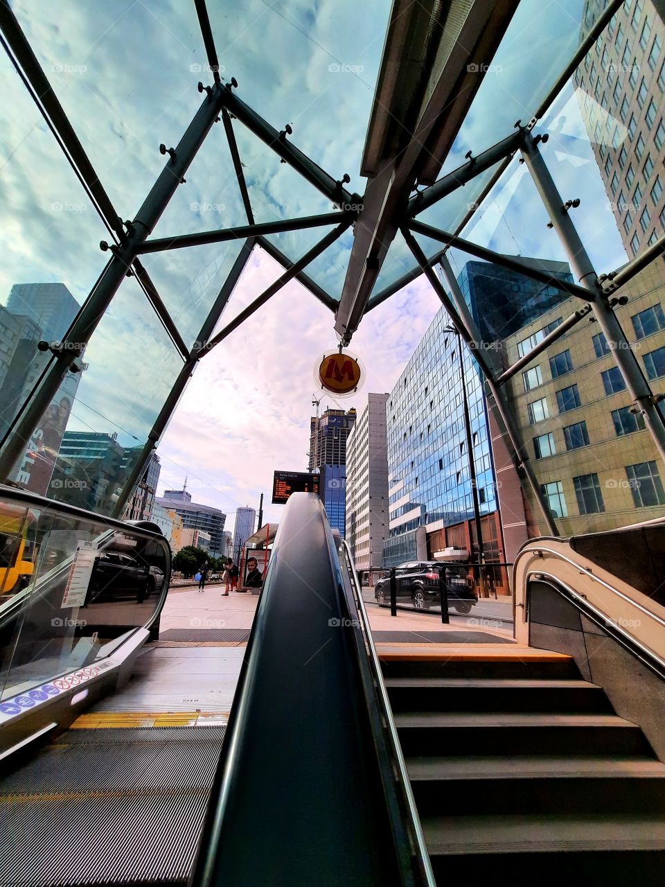 warsaw subways station