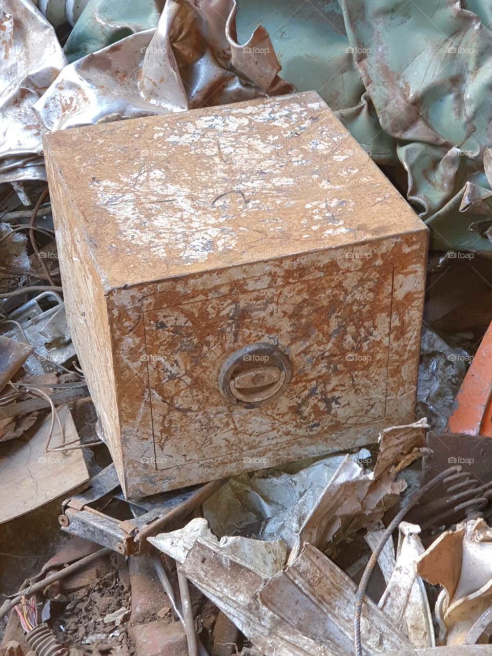 Iron Rusted dense vault.