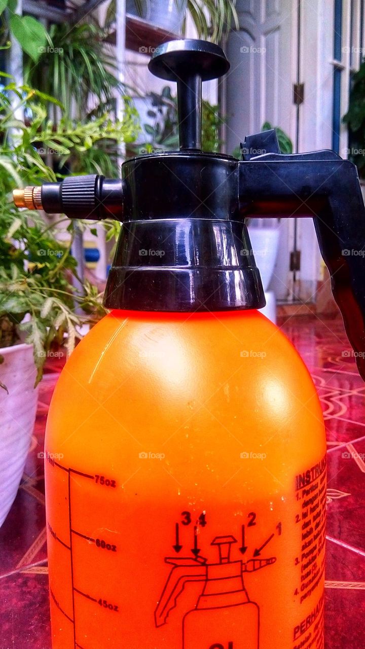 ornamental plant sprayer