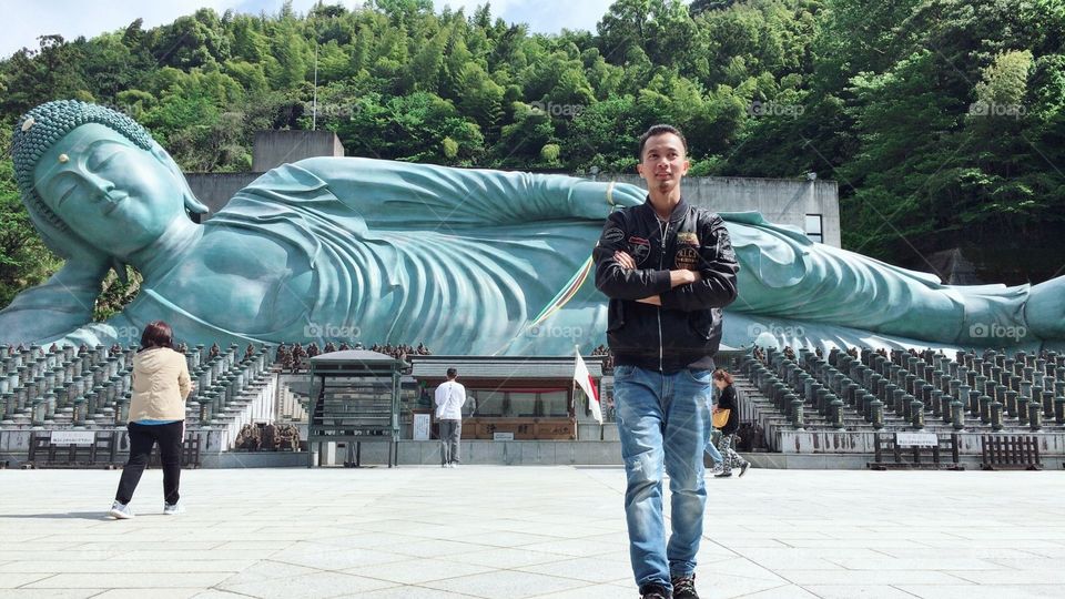 Nanzo-in (南蔵院?) is a Shingon sect Buddhist temple in Sasaguri, Fukuoka Prefecture, Japan. It is notable for its bronze statue of a reclining Buddha, said to be the largest bronze statue in the world.