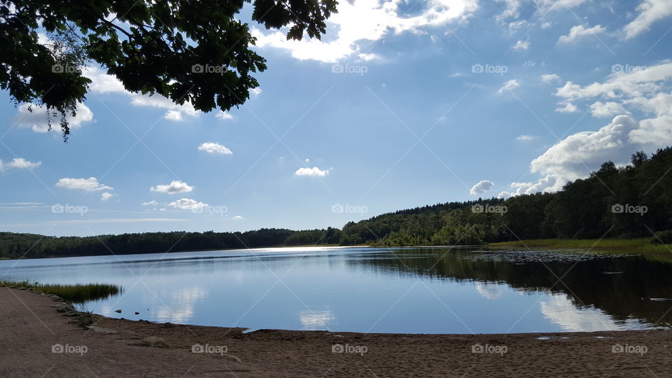 Calm lake -reflections - sjö