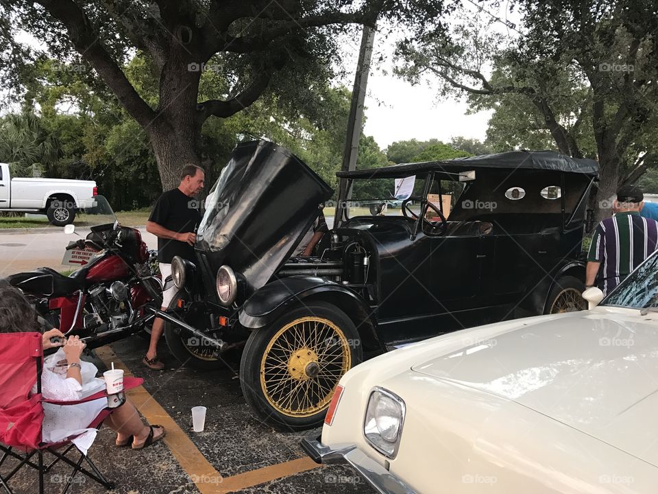 A Franklin at the car show