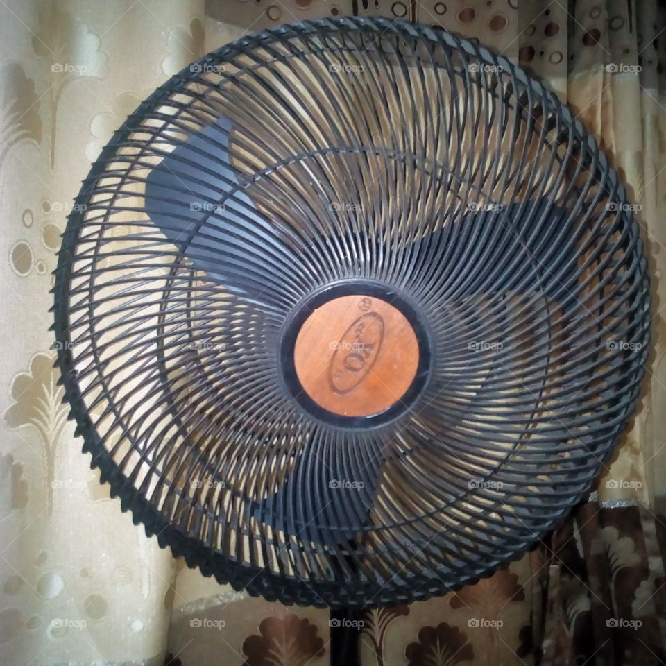 Having a good and beautiful standing fan in the house/office is so good and beautiful ❤️