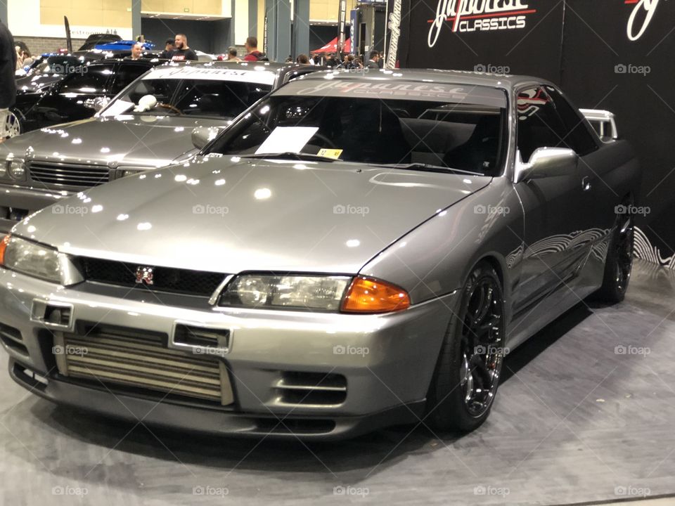 A beautiful Skyline R33 at stancenation in West Palm beach convention in Florida 