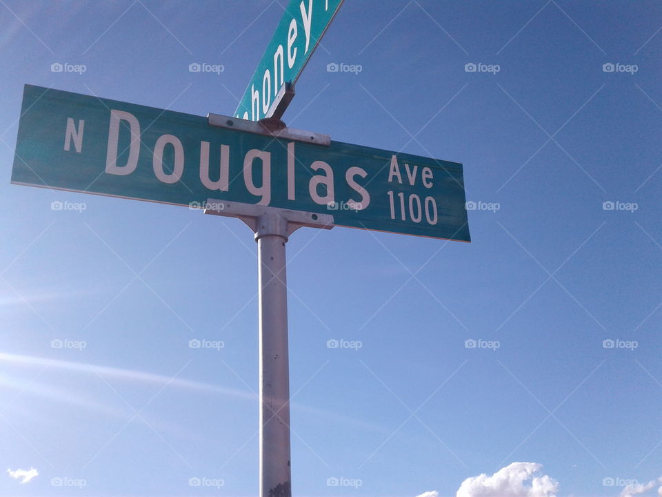 Douglas Ave