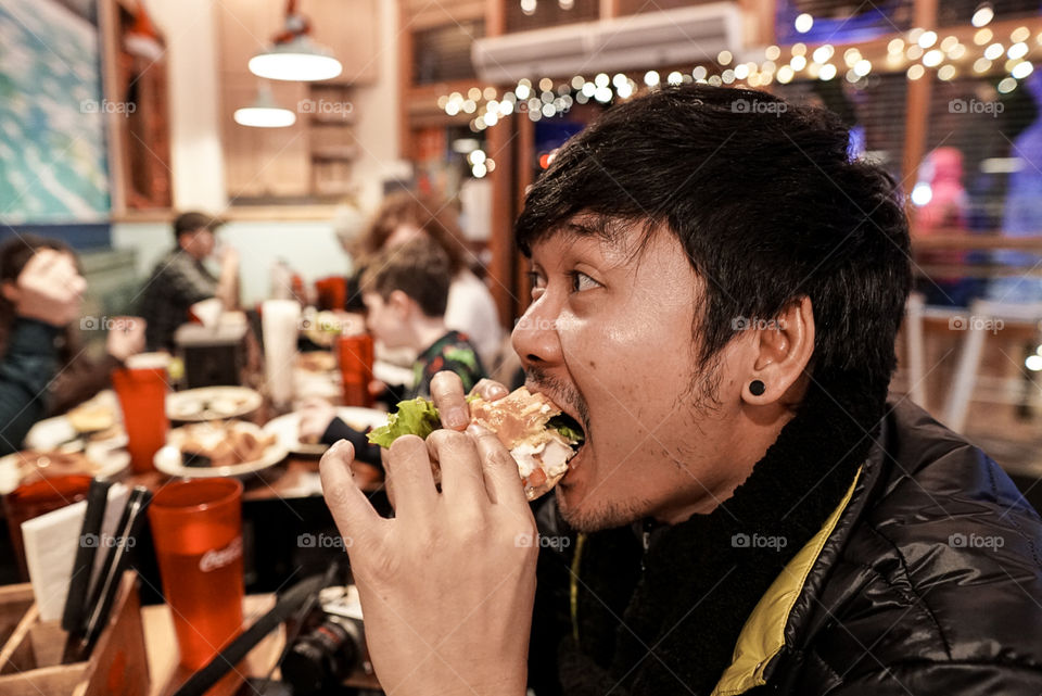 California burger lake tahoe, I am try first time. 😄😄😋😊 💙