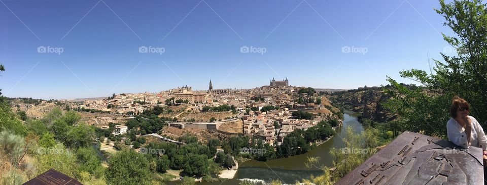 A look out place for photos of the beautiful City of Toledo. The city of 3 cultures, Christians, Arabs and Jews lived together in harmony for centuries.