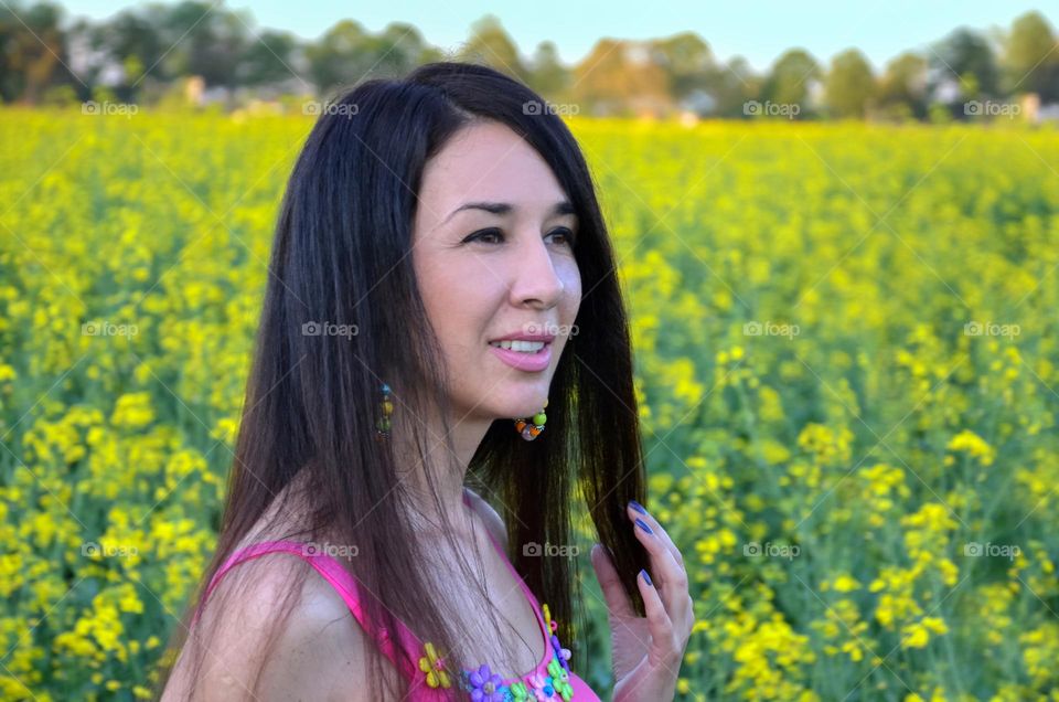 Selfie in rapeseed levels