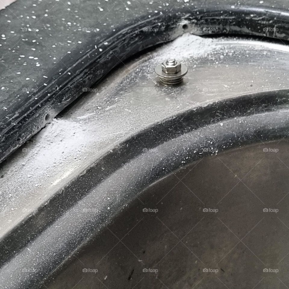 Converting an undermount sink into a flushmount